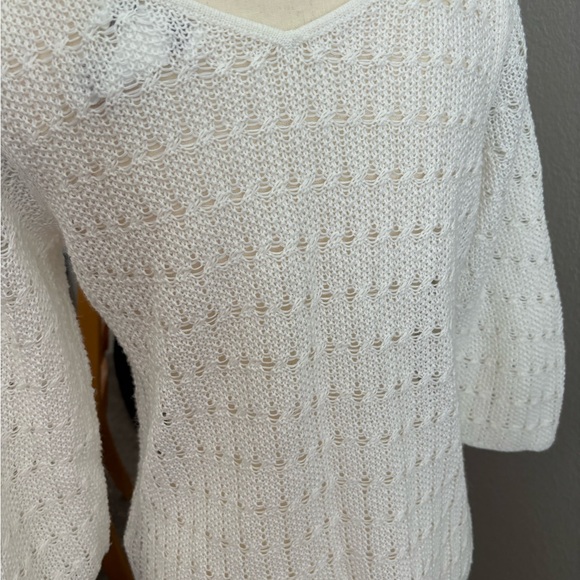 NWOT beautiful sweater - Picture 2 of 4